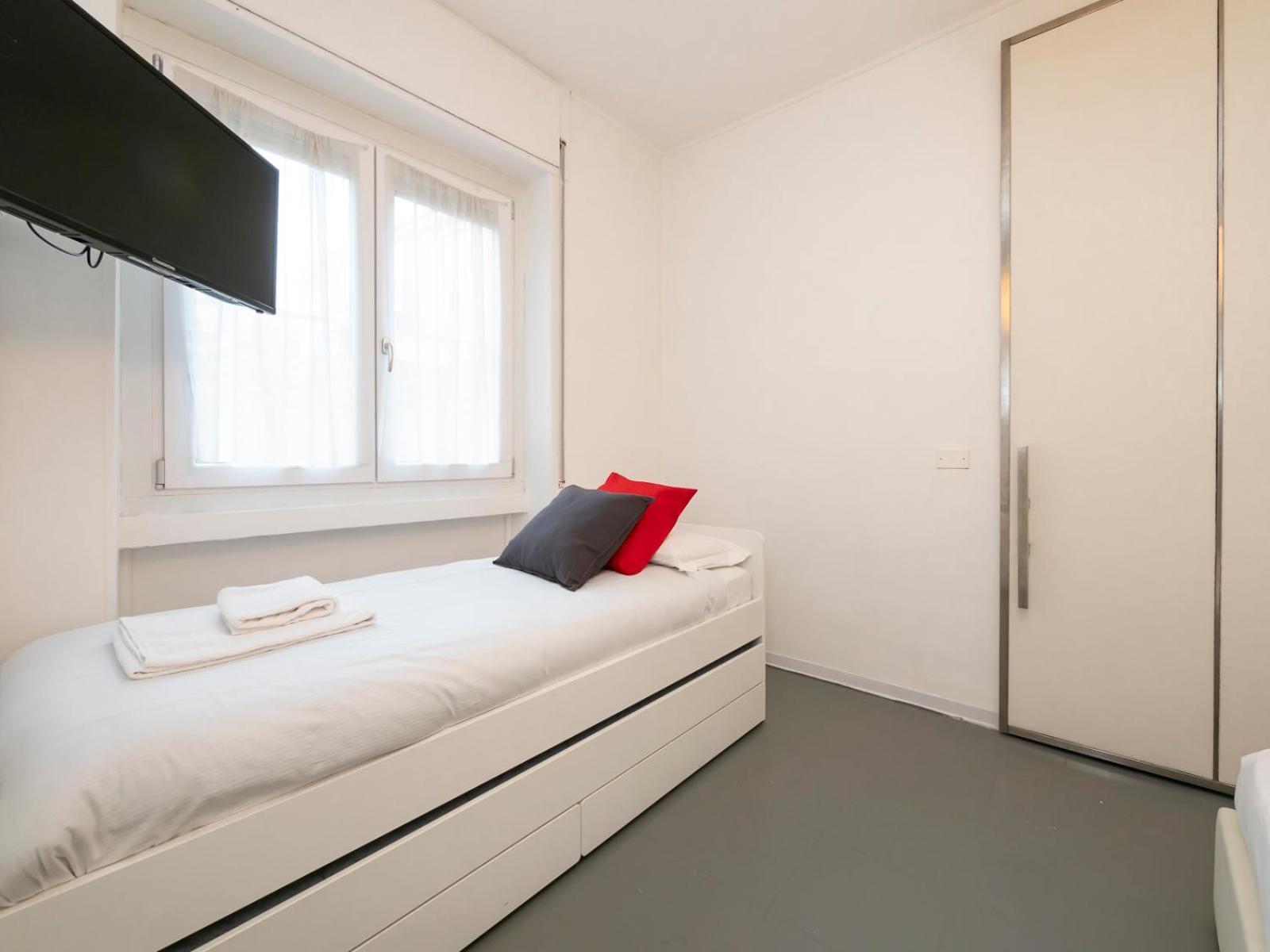 Italstay - Suite Sui Navigli - Pet Friendly Milánó Kültér fotó