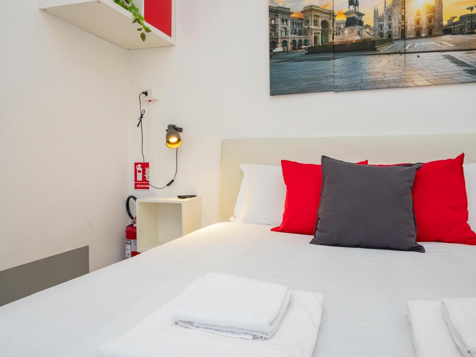 Italstay - Suite Sui Navigli - Pet Friendly Milánó Kültér fotó